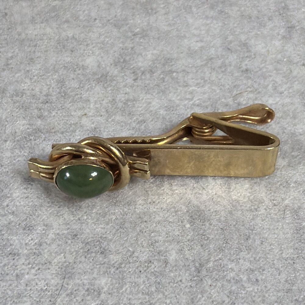 Vintage Mid Century Green Jade Gold Tone Alligator Tie Clip Bar Swank Era